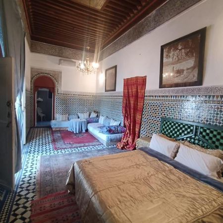 פס Suite In A Xviiie Palace מראה חיצוני תמונה