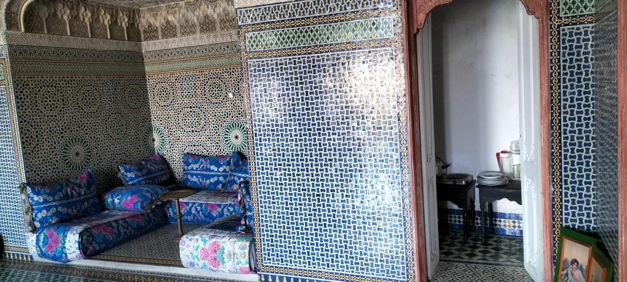 פס Suite In A Xviiie Palace מראה חיצוני תמונה