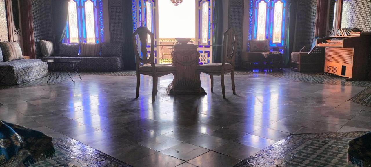 פס Suite In A Xviiie Palace מראה חיצוני תמונה