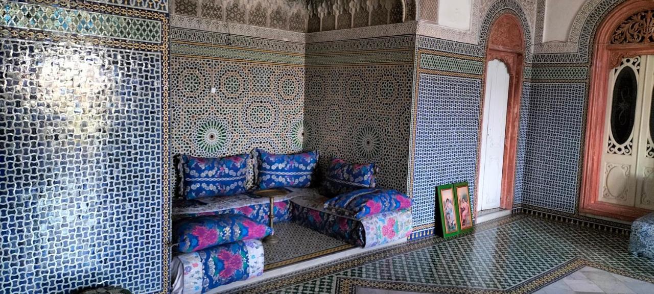 פס Suite In A Xviiie Palace מראה חיצוני תמונה
