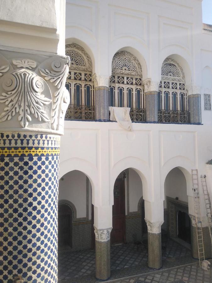 פס Suite In A Xviiie Palace מראה חיצוני תמונה