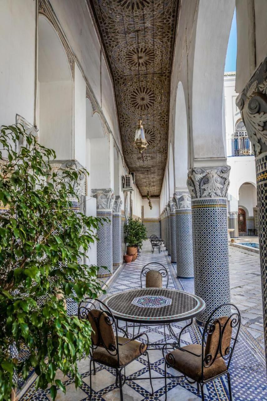 פס Suite In A Xviiie Palace מראה חיצוני תמונה