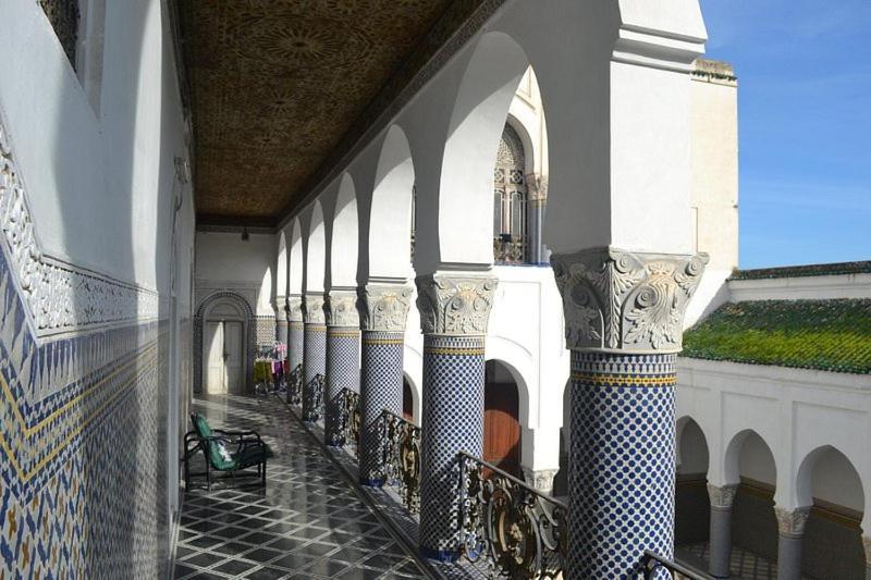 פס Suite In A Xviiie Palace מראה חיצוני תמונה